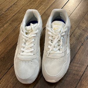 Reebok Classic Leather Sneaker Like New 8.5